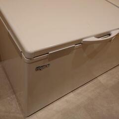 冷凍庫 業務用冷凍ストッカー576L チェストタイプ HJR-F576 2021製