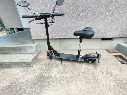 サドル着脱可能・電動キックスケーター　折りたたみ