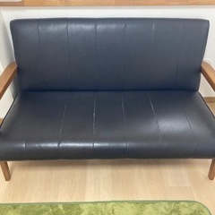 黒のソファー