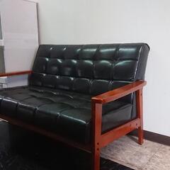 カリモク2人掛けソファー