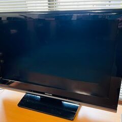 東芝の32型液晶テレビ 無料で差し上げます