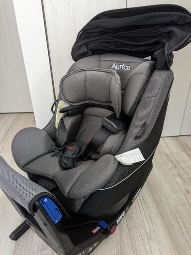【お譲りする方決定しております】アップリカ 回転式チャイルドシート クルリラ グレー