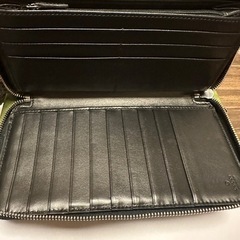 【美品】グッチ　長財布　メンズ　レディース　ブラック　ロゴ　箱付き