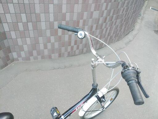 札幌市内配達無料！防犯登録込み。中古20インチ折りたたみ自転車。