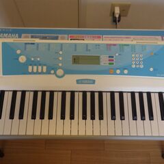 ヤマハ製　電子ピアノ　EZ-J220 純正スタンドのおまけつき