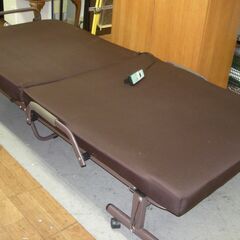 R529 折り畳み電動ベッド、幅90cm 良品・美品