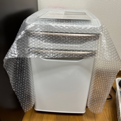 値下げ〜。ツインバード　ベッドサイド冷蔵庫