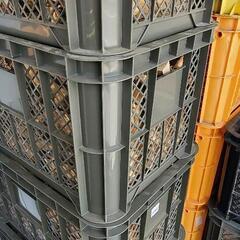 アウトドアに暖房に。乾燥状態良好な薪各種あります。