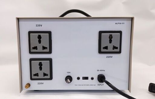 ジャンク扱い 通電のみ確認 Akari 変圧器 AVR-SVC1500 調整器 トランス ☆ 札幌市 豊平区 平岸 ジャンク扱い 通電のみ確認 Akari 変圧器 AVR-SVC1500 調整器 トランス