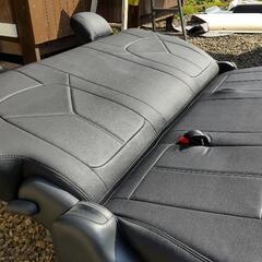 ハイエースS-GLのセカンドシート