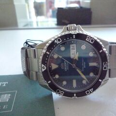 絶対安い‼️オリエント腕時計２０気圧防水　RN-AA0811E