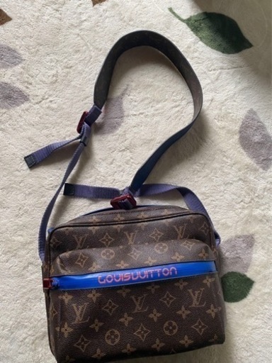LVバック