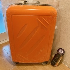 未使用品☆オレンジ　スーツケース　大きなキャリーケース　スーツケ...