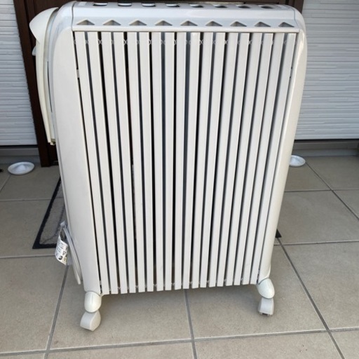 デロンギオイルヒーターDeLonghi D091549EFS