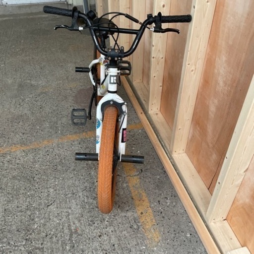 お譲り決定しました】BMX 自転車 20インチ Raychellー20 白