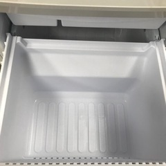 取引場所 南観音 N2305-979 SHARP 137ℓ冷蔵2019年製 SJ-14E6-KW 汚れ