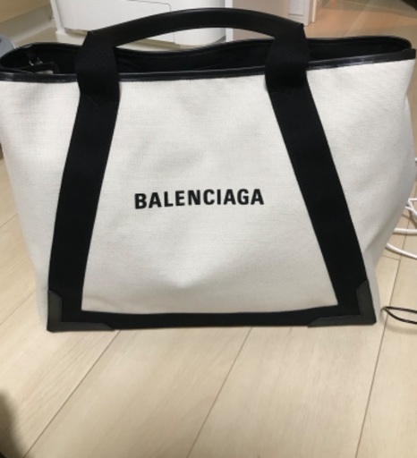 BALENCIAGAトートバッグ(新品未使用） neuroid.uprrp.edu