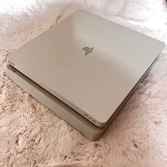 値下げしました【本日限り】PlayStation4 ¥15.000本体一式取りに来れる方、値引き致します 値下げしました【本日限り】PlayStation4 ¥15.000本体一式取りに来れる