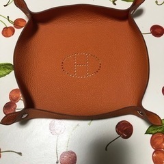 ✨美品✨ HERMES エルメス ヴィドポッシュ 小物入れ レザー オレンジ系 HERMES【エルメス】ヴィドポッシュ トレー オレンジ系 小物入れ
