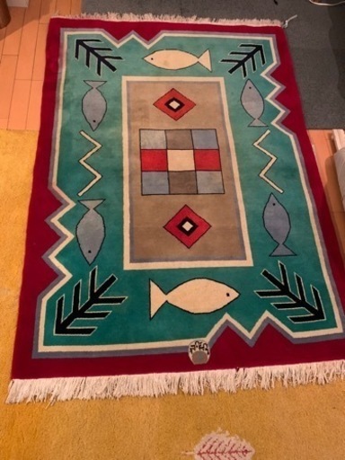 お話中　イラン絨毯　伝統的ウールカーペット