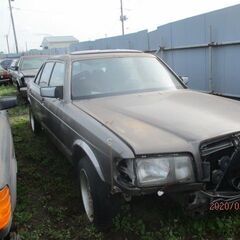 ベンツ―126-560SEL-外装部品ボンネツト販売