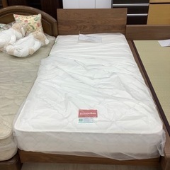 フランスベッドのシングルベッドのご紹介です