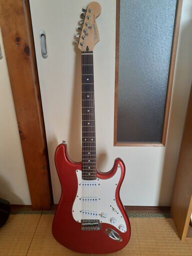 《初級・準中級者向け美品》「Triunfh SONIC MASTER トライアンフエレキギター　ストラップ・ソフトケース・ピック２枚付き