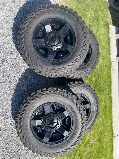 275/70r 17 タイヤホイールセット ハイラックス、プラド