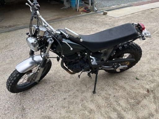 ヤマハ　TW200