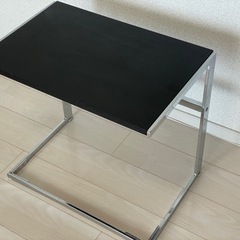 サイドテーブル　コの字型