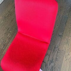座椅子　赤　（赤いカバー付き）