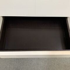 IDC大塚家具 カルラ 高級モダン ドレッサー LEDライト スツール 三面鏡 鏡台 スタイリッシュ 収納 松永公房 中古 店頭引取歓迎 R7207)