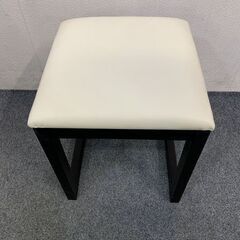 IDC大塚家具 カルラ 高級モダン ドレッサー LEDライト スツール 三面鏡 鏡台 スタイリッシュ 収納 松永公房 中古 店頭引取歓迎 R7207)