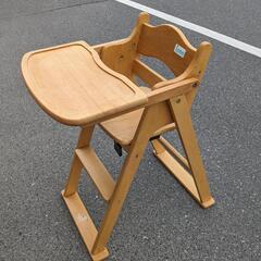 離乳食用の椅子（ベビーチェア）