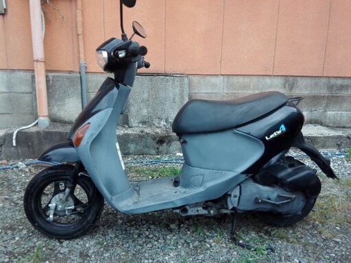 suzuki レッツ4 燃費にやさしい4スト。 計算したらガソリン1Lで約57km