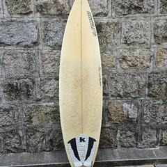 サーフボード 6'4