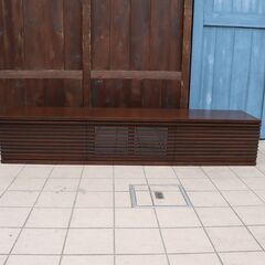 モダンデザインに和・アジアンモチーフを融合させた家具メーカーa.flat