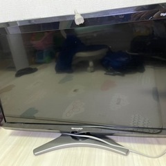 32型AQUOS テレビ