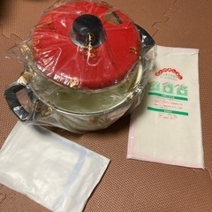 ホーロー鍋とキッチンクロスとタオルふきんのセット