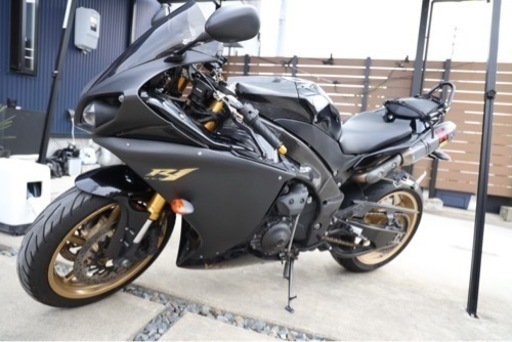 ヤマハ　YZF-R1 2009年式　アクラポビッチマフラー　車検R6/12 岐阜　ブラック