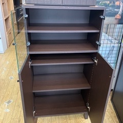 10/7値下げ致しました！！⭐️美品⭐️キャビネット ダイニングボード 収納  脚付き 4019
