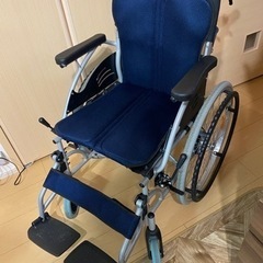 【取引終了】商品名：【ケアテックジャパン】自走介助兼用アルミ製車...