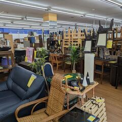 【値下げしました】ニトリ 3枚扉オープンボード　ag-kg277