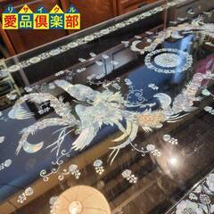 【愛品倶楽部柏店】螺鈿細工 漆塗り仕上げ 鳳鳳柄 座卓 (天板ガラス付)