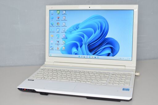 中古ノートパソコン Windows11+office 富士通 AH45/K core i3-3120M/メモリ4GB/爆速SSD128GB/15.6インチ/無線内蔵/DVDマルチ/webカメラ搭載