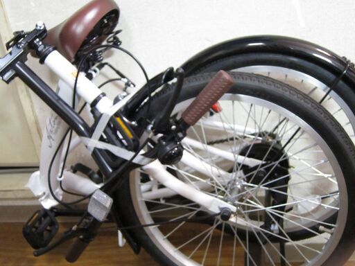 美品☆折り畳み自転車 20インチ AXTON Folding bike 200 ホワイト/白 2022年