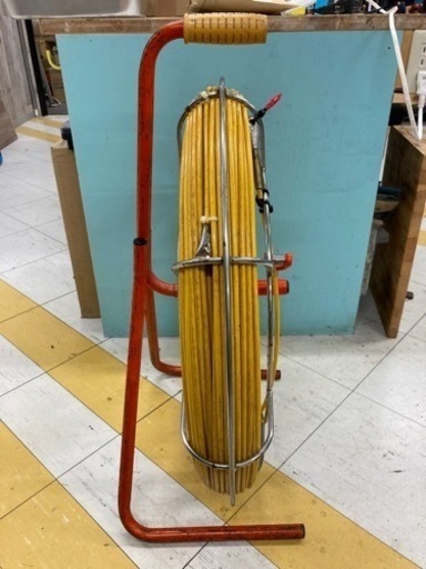 中古品 □ 通線ロッド 約100m □ レジ □ ITAP0HQG0IZA