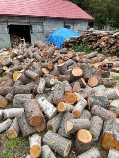 カラ松 玉切り丸太 1立方～ カラ松 玉切り丸太 1立方～