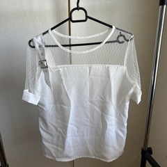 薄手のTシャツ👗