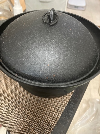 鉄製の鍋（IH対応）
